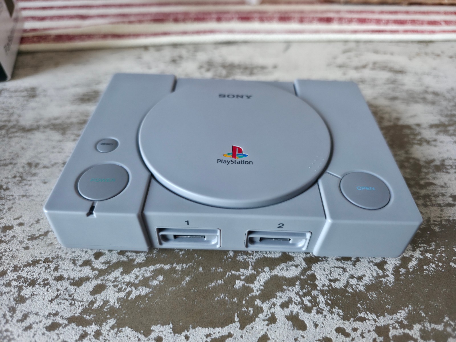 Sony PlayStation Classic Mini Console w/8bitdo USB Wireless 2 Adapter