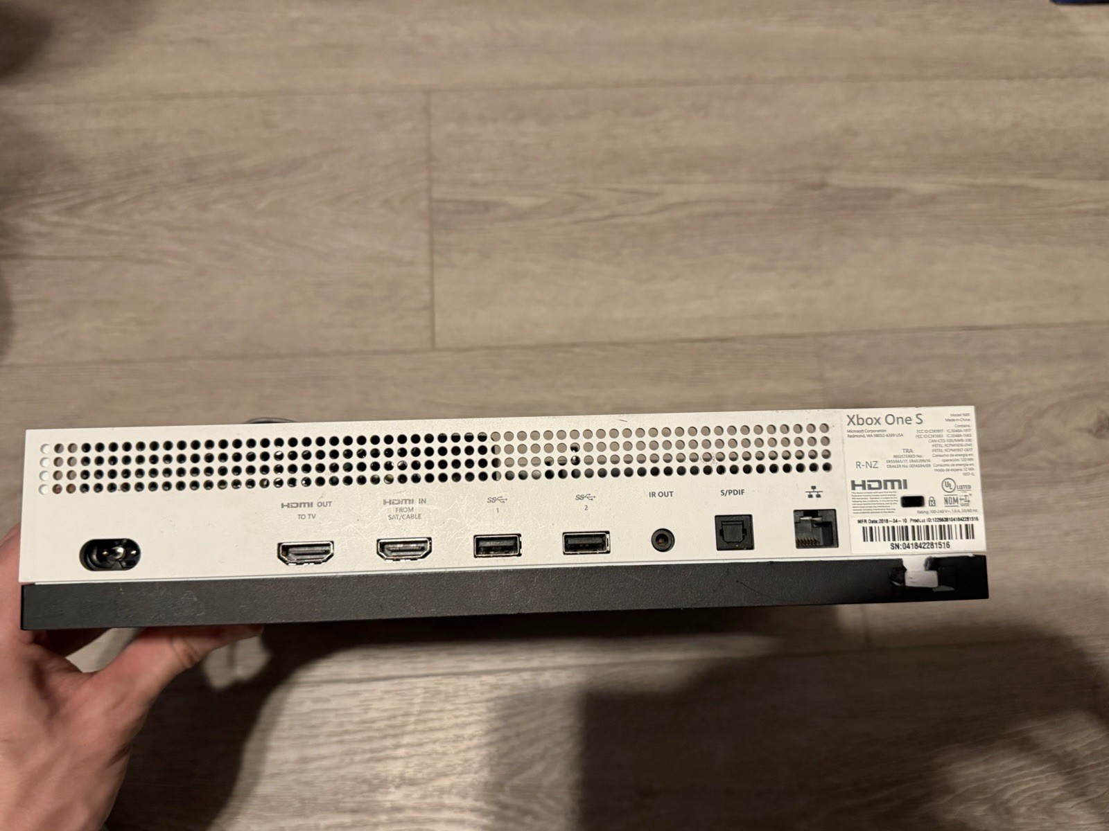 Microsoft Xbox One S Console White HDMI USB-A Ethernet Wi-Fi