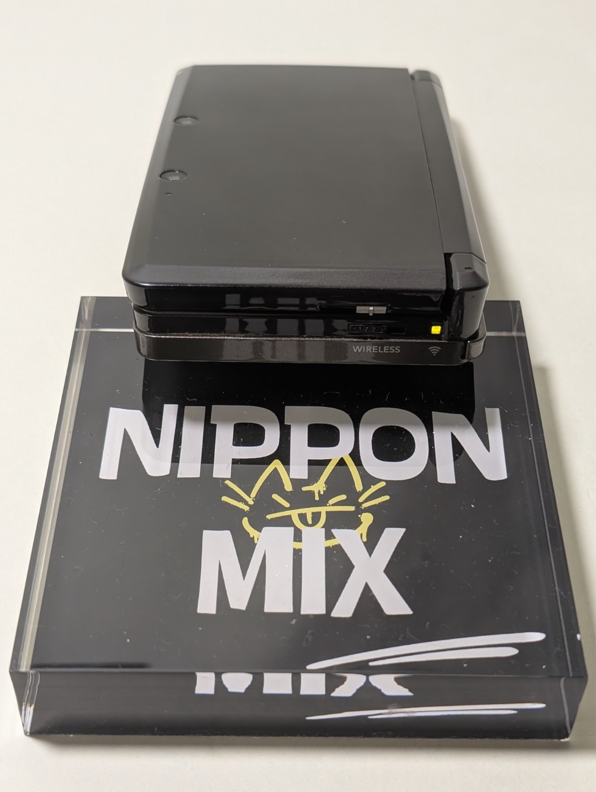 [ Ships in 1 Day ] Nintendo 3DS Cosmo Black Japan Ver. Good Condition w/charger