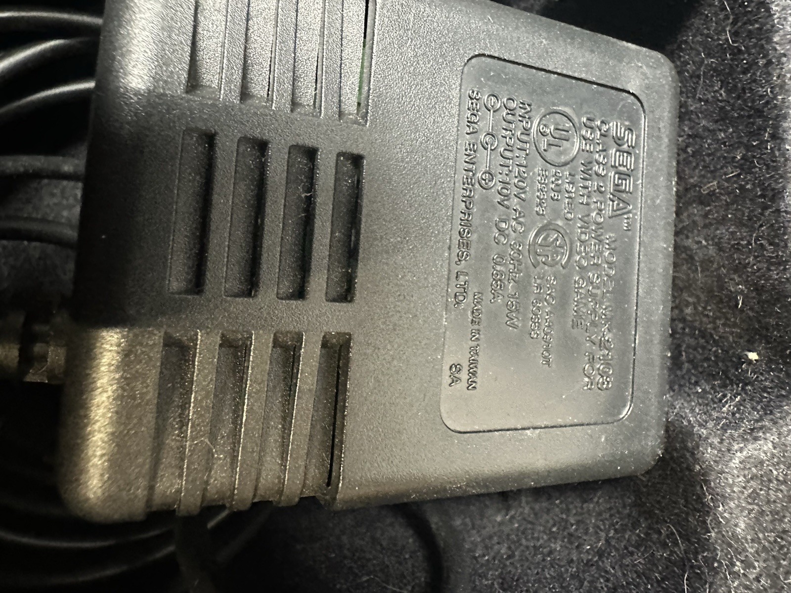 Sega Game Gear – 12 Games – Accessories – & CARY CASE. VGS
