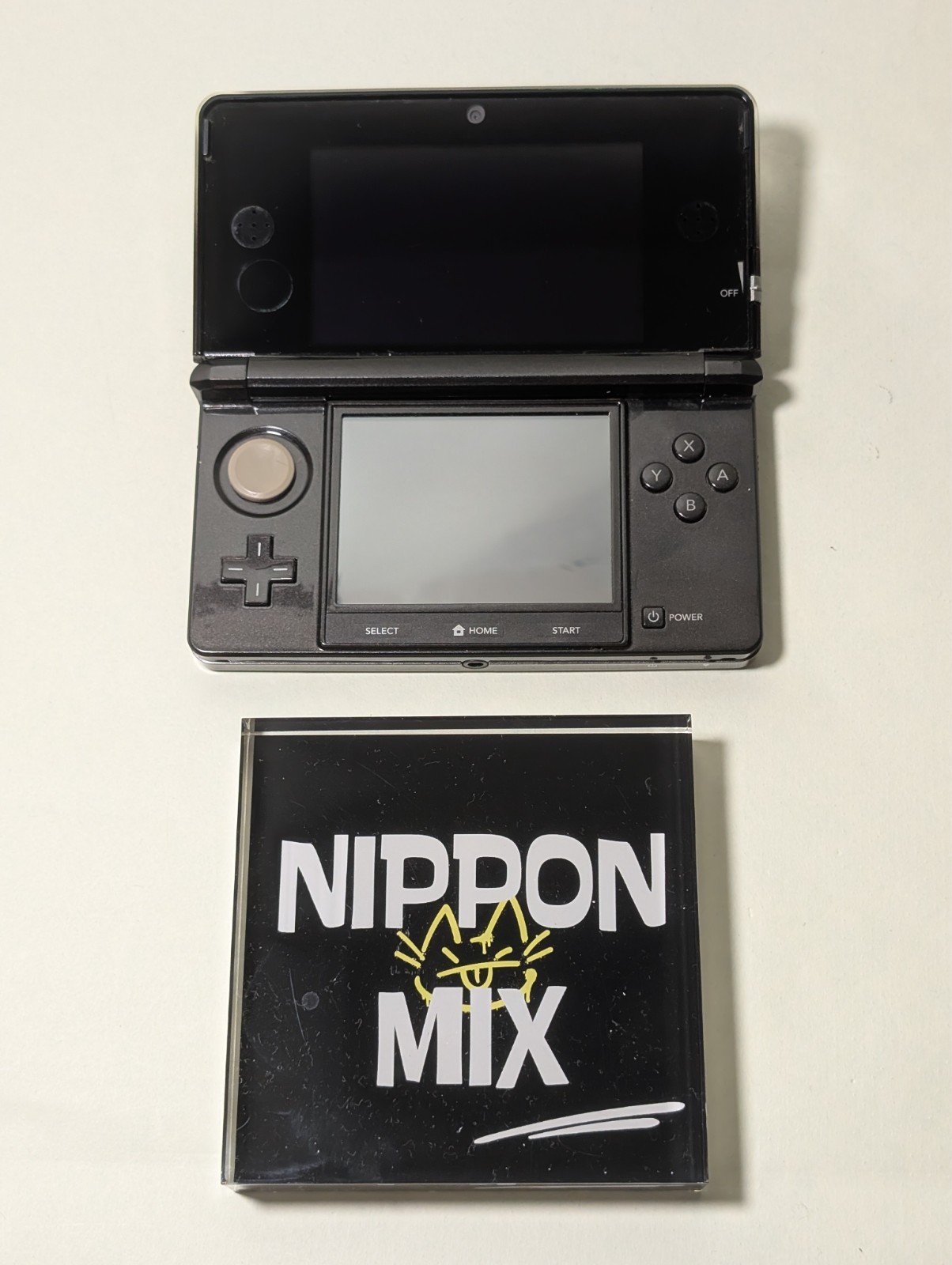 [ Ships in 1 Day ] Nintendo 3DS Cosmo Black Japan Ver. Good Condition w/charger