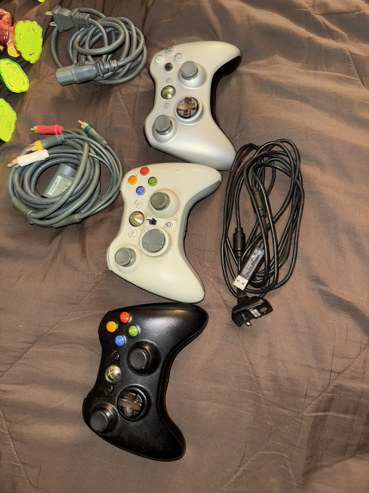 Microsoft XBox 360 4GB White Video Game Console Gaming System
